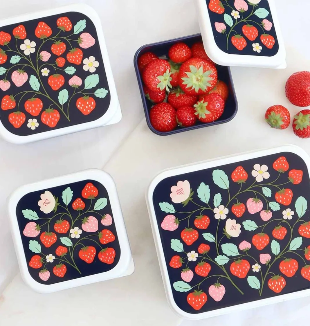 A Little Lovely Company Strawberries | Lunch & Snack Boxes-Lunch & snack box set: Strawberries