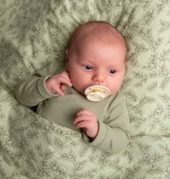 A Little Lovely Company Muslin Cloths Xl | Muslin Cloths-Muslin cloth XL: Leaves - sage green