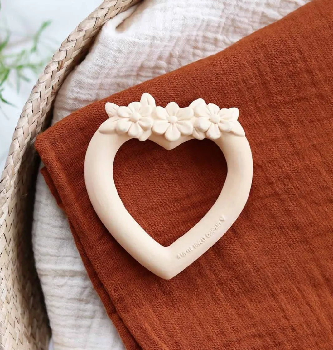 A Little Lovely Company Teethers-Teething ring: Sweet heart - cream